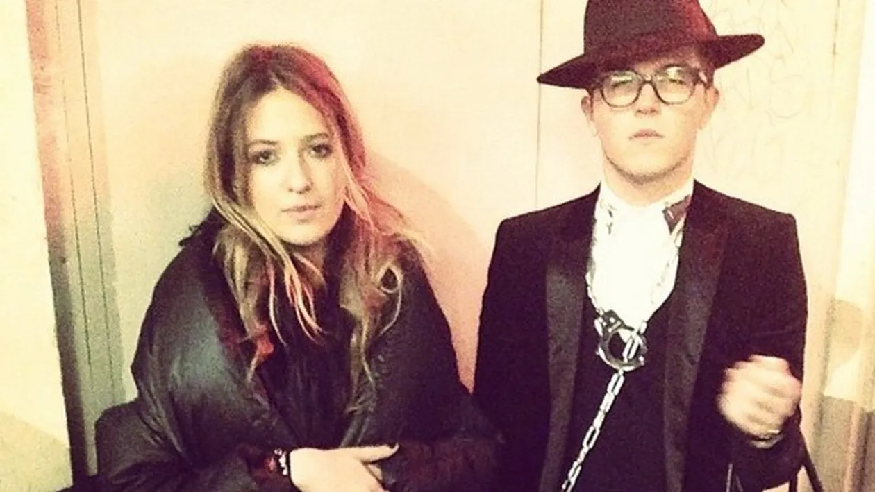 La varsta ei, altii se lupta cu corigentele si se distreaza in cluburi. Cum e viata copilului minune al modei, la numai 16 ani