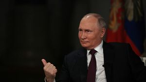 Vladimir Putin se mândrește cu faptul că, în curând, Rusia va crea vaccinuri împotriva cancerului: ,,Sper să poată fi disponibile cât mai repede.”