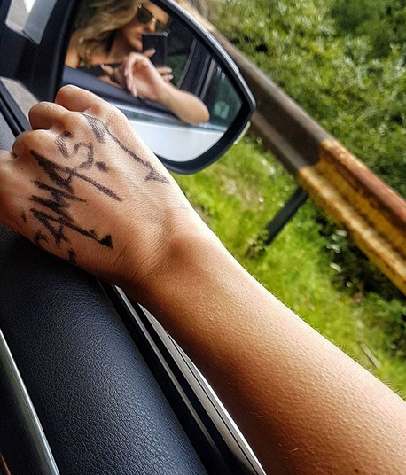 Andreea Antonescu şi Lidia Buble o pun de un scandal! Fosta membră a trupei Andre i-a ”furat” melodia iubitei lui Răzvan Simion