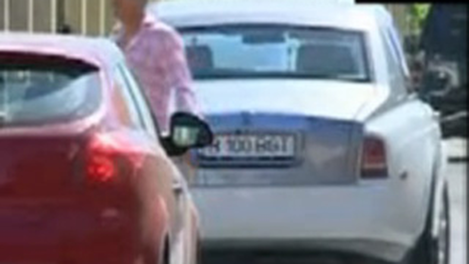 Becali i-a predat lui Borcea cadoul de nunta de 300.000 de euro