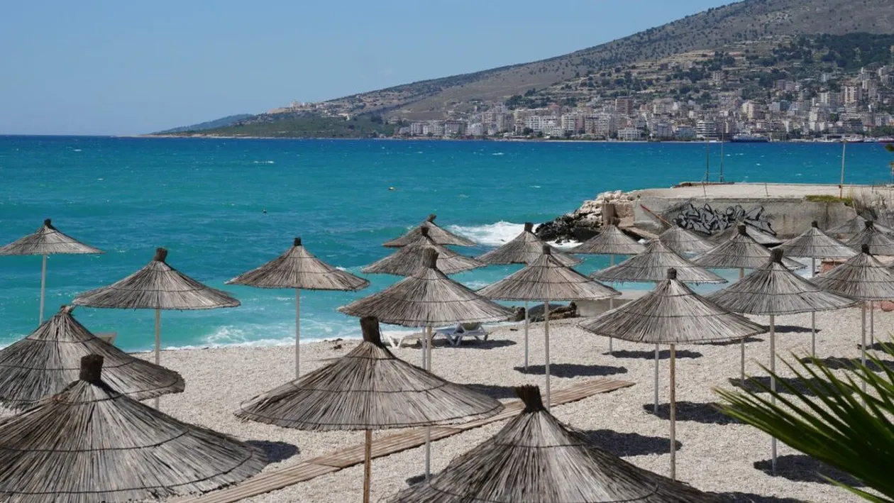 Turiști păcăliți de agenția de turism. Au plătit 3.540 de euro pentru o vacanță în Bulgaria la care nu au mai ajuns