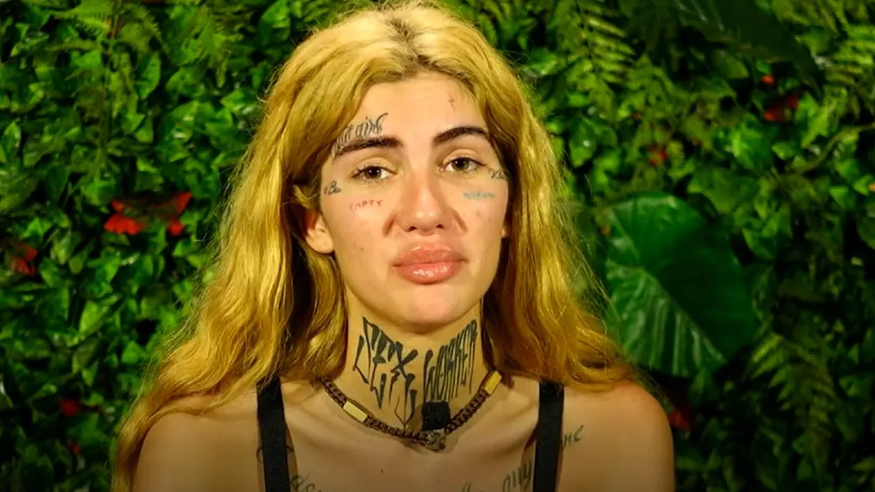 Bia Khalifa, în război cu Mitrea, după ce a văzut că s-a sărutat cu Ruxi: Deformatul de Cristi...