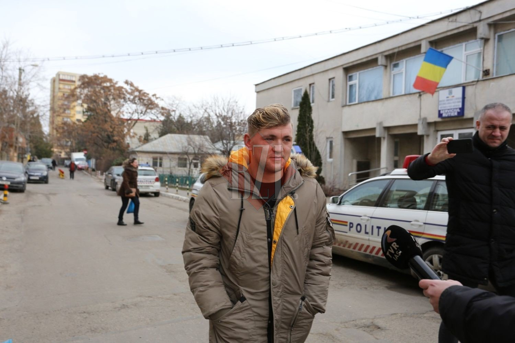 A sunat la 112 după ce a ucis o femeie, apoi s-a întors la locul accidentului pentru a-și privi victima | FOTO+VIDEO