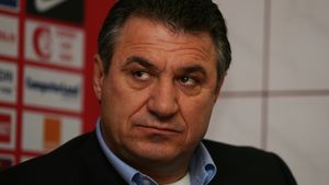 Aflat după gratii, Victor Becali a luat decizia. Vărul lui Gigi a făcut anunţul