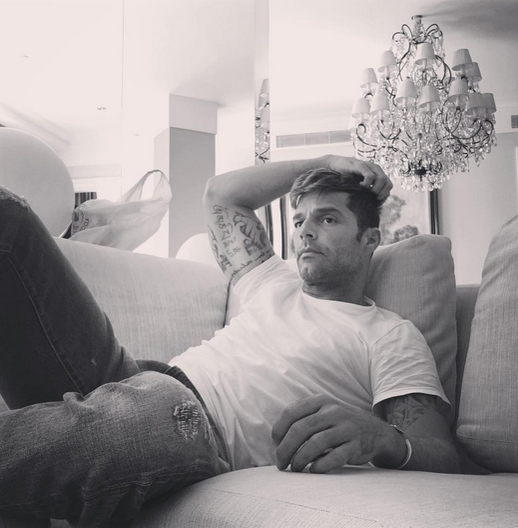 Ricky Martin, grav bolnav? Artistul încearcă să ascundă problemele de care suferă: „E terminat…”