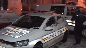 Șoc și groază în Sectorul 3. După ce s-a drogat, un tânăr și-a ucis iubita, un vecin, dar și o pisică!