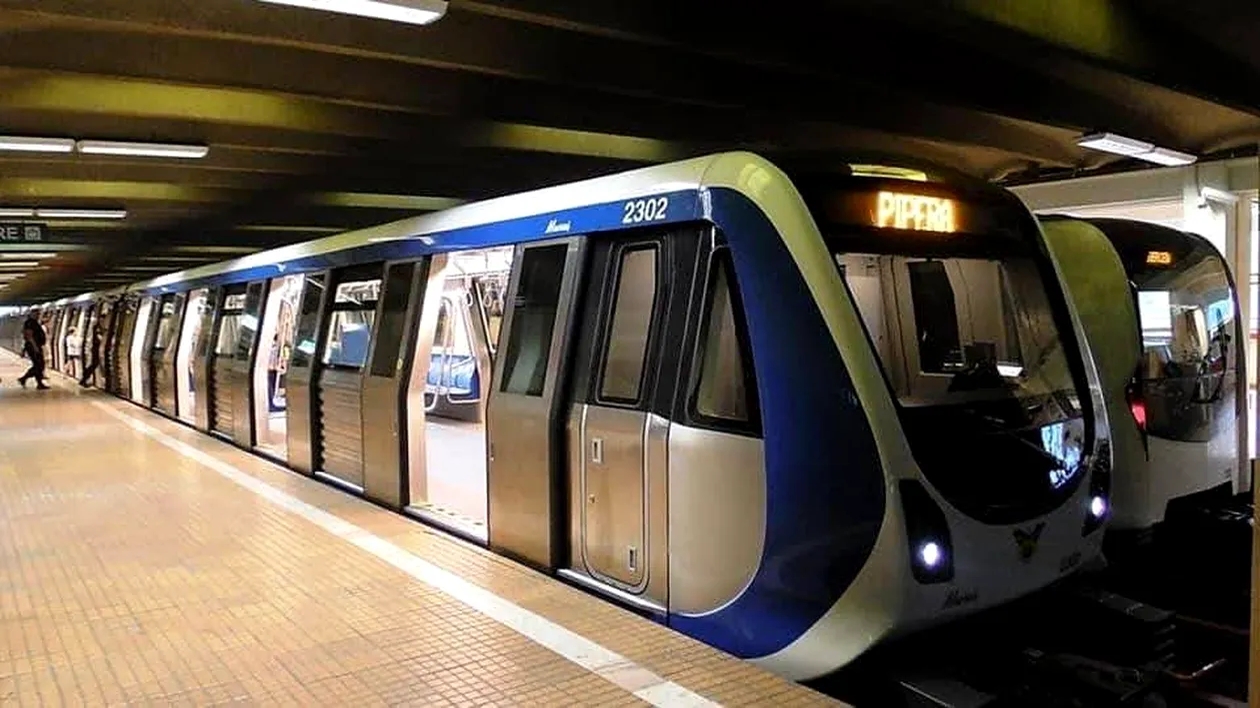 Momente de panică la stația de metrou Piața Unirii! O tânără a căzut pe șine. Care este starea acesteia 