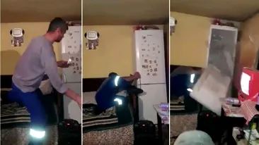 Acest român a fost filmat în timp ce bagă o petardă în frigider! Ce a urmat după ce a închis ușa întrece orice imaginație
