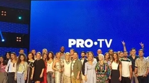 O mega-vedetă de la Pro TV, reacție după scandalul din Rahova: ”Dacă o mai țineți așa, cu party pe stradă, ciomăgeli cu Poliția, elicoptere…” Continuarea te dă pe spate