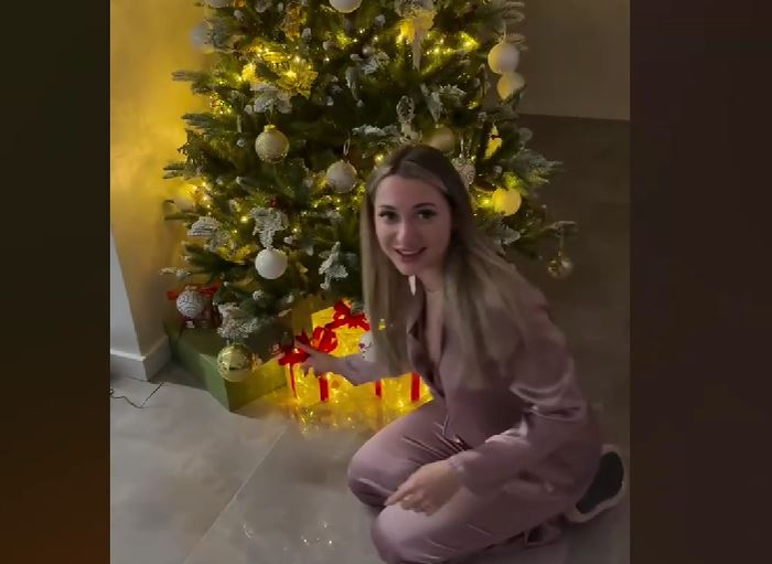 Ce cadou a primit Daria Cuflic de la iubitul ei, de Crăciun. Fosta ispită de la Insula Iubirii a filmat TOT!