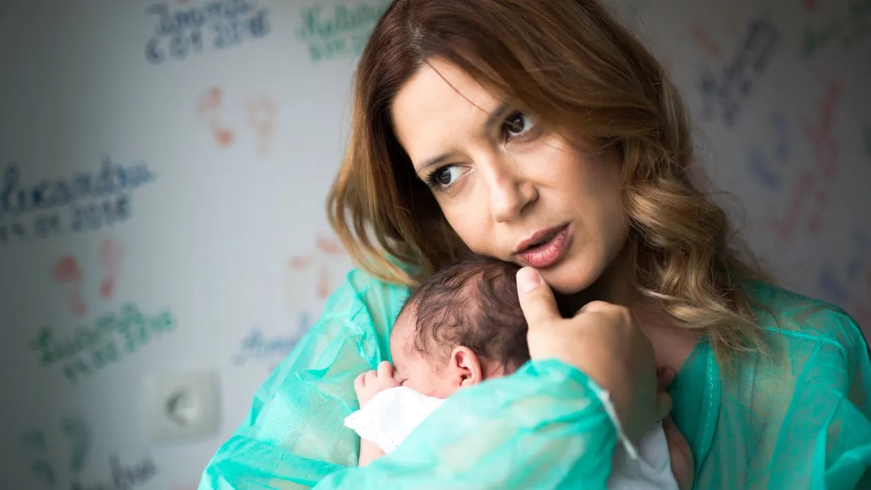 AMALIA ENACHE le-a arătat fanilor prima imagine cu tatăl fetiţei ei, apoi a făcut anunţul: înneguraţi de griji...