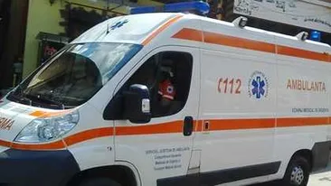 Un bărbat din Prahova a murit după ce a căzut printr-o gaură a unui pod închis circulației