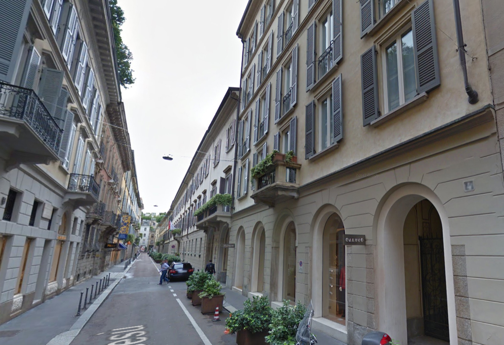 O cameră la hotelul Four Seasons din Milano, acolo unde s-au cazat Stelu şi Laura Teodoru, costă, în medie, 1.095 de euro/noapte