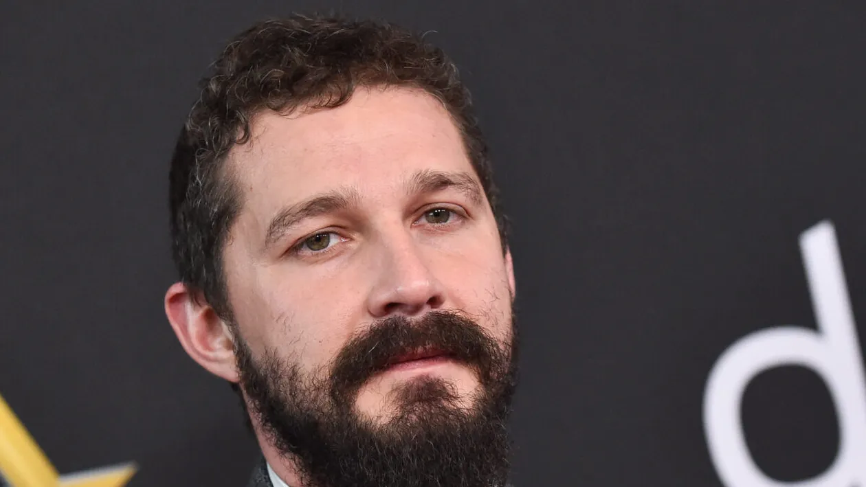 Shia LaBeouf a fost arestat. Actorul a fost implicat într-o bătaie în fața unui bar