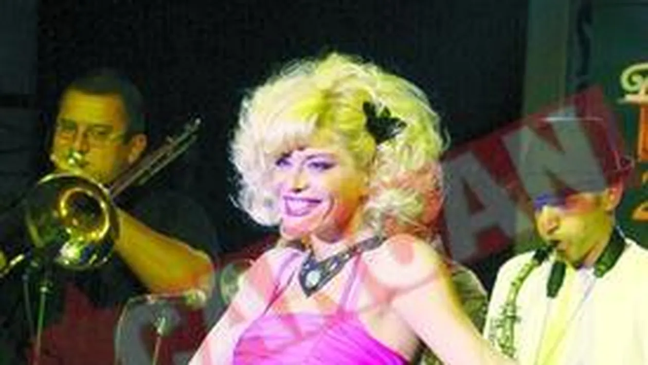 Taxeaza de trei ori mai scump decat taxiul