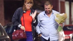 EXCLUSIVITATE. Ministrul Sănătăţii se chinuie s-o dea afară pe protejata şefului de judeţ, dar nu prea poate! Bossul de la Ilfov, galanton cu fosta! Super-Patricia rezistă pe funcţie cu toate că echipa de control a lui Bodog a găsit nereguli mari în mandatul ei