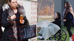 Oana Roman nu poate renunța la acest obiect după moartea mamei sale. Semnificația aparte pe care o avea pentru Mioara Roman