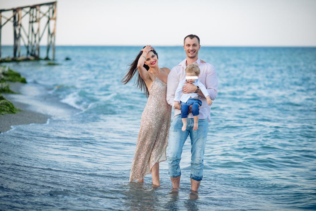 Sabin Herman și Andrada, alături de băiețelul lor (Foto: Instagram)