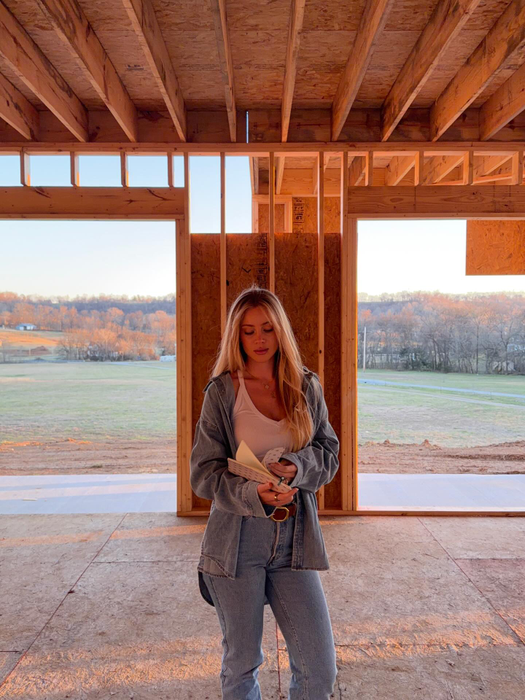 Influencera Daisy Keech este însărcinată. Sursa foto: Instagram