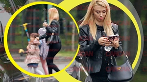 Cu ce se ocupă Andreea Bălan când nu-l hiper-stimulează pe sărmanul iubit? “Joacă” pe interzis…