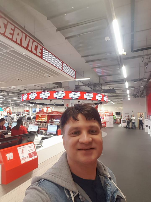 Mihai Onilă este convins că fiica lui ”trăieşte” într-o altă lume şi îşi vede mai departe de viaţă