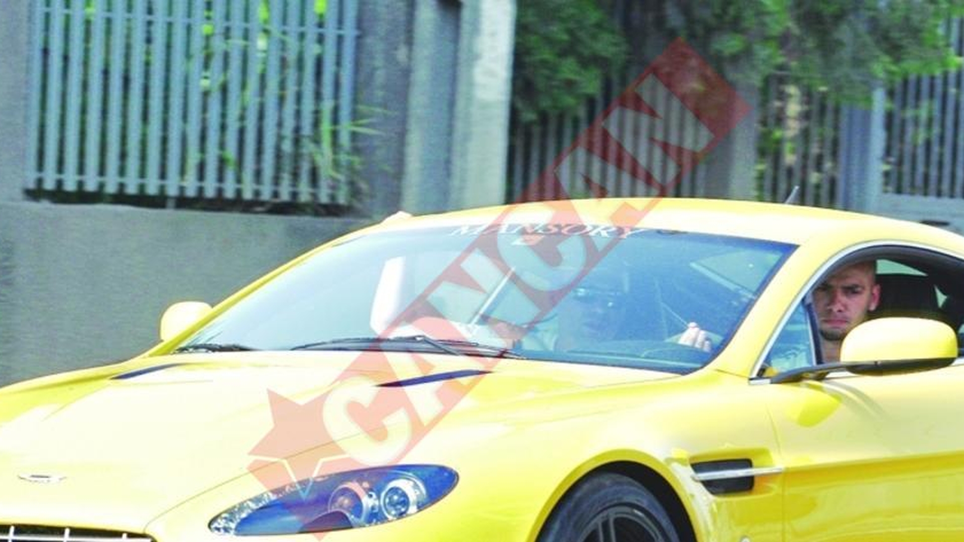 Giani Kirita a testat un Aston Martin tunat