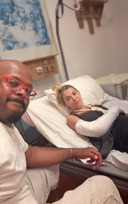 Andreea Ibacka, primele declarații de pe patul de spital după accidentul suferit: ”Am zburat de pe motor la câțiva metri de la impact”