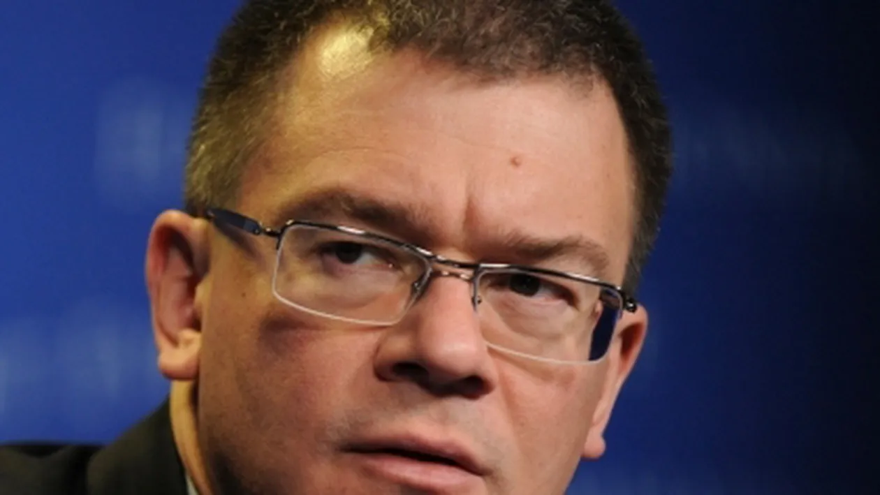 MIHAI RĂZVAN UNGUREANU, şeful SIE, a demisionat