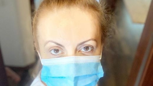 Simona Gherghe, pe mâinile medicului, în Dubai. “Nu puteam să mă mai țin pe picioare!” De ce boală suferă prezentatoarea TV și cum se simte în prezent