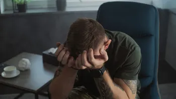 De ce rănile emoționale se reactivează în situații complet neașteptate. Nu este sensibilitate exagerată, ci doar un mod în care creierul stochează suferința