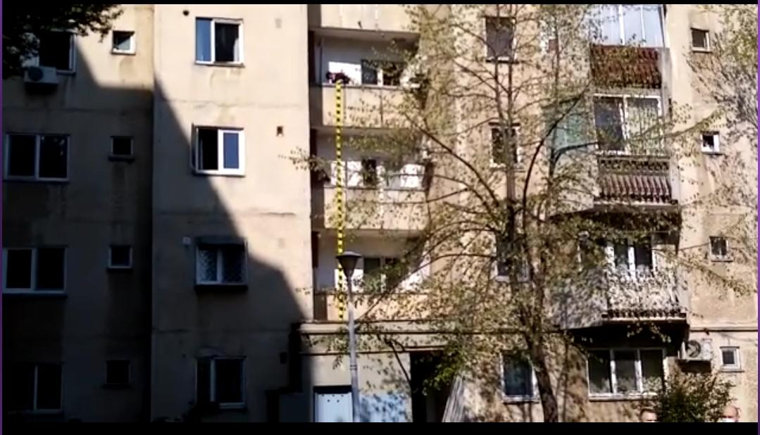 Sinucidere în Capitală. Un bătrân s-a aruncat de la etajul 8 al unui bloc