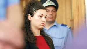 Ce mai face studenta criminală în puşcărie! Carmen Bejan a a ajuns ‘’regină‘’ în închisoare