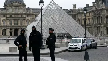 Hoții de la Luvru au furat coroana împărătesei Eugénie. Cum arată bijuteria cu 1.354 de diamante