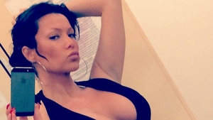 Schimbarea la fata a Simonei Sensual! “Ma reinventez, nu-i asa ca seman”