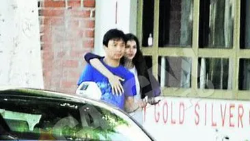 Planul diabolic al Monicai de a-si scoate fetita din tara! Chinezul o consiliaza din umbra!