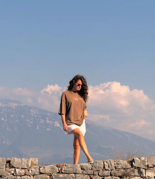 Imagini rare cu Raluka. Artista s-a fotografiat în costum de baie și a renunțat la machiaj