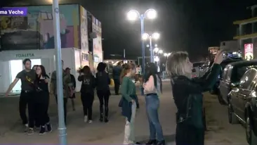 Românii au uitat de reguli și restricții în weekendul de Rusalii. Proprietarii de restaurante, puși la încercare