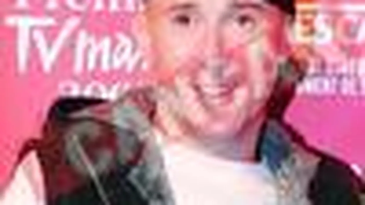 Cosmina Pasarin lucreaza pentru Garcea