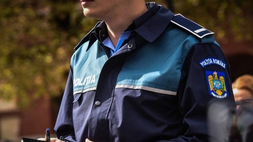 A murit polițistul din Olt infectat cu virusul COVID-19. Soția și fiica lui erau și ele pozitive