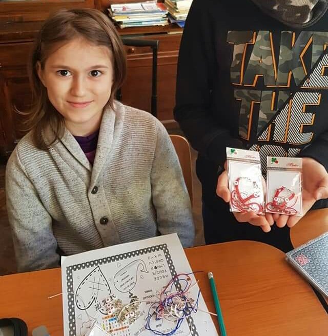 Ștefania are 10 ani, dar este un exemplu de voință și modestie