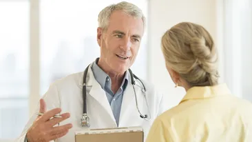 Este oficial! S-a schimbat vârsta la care medicii se pot pensiona