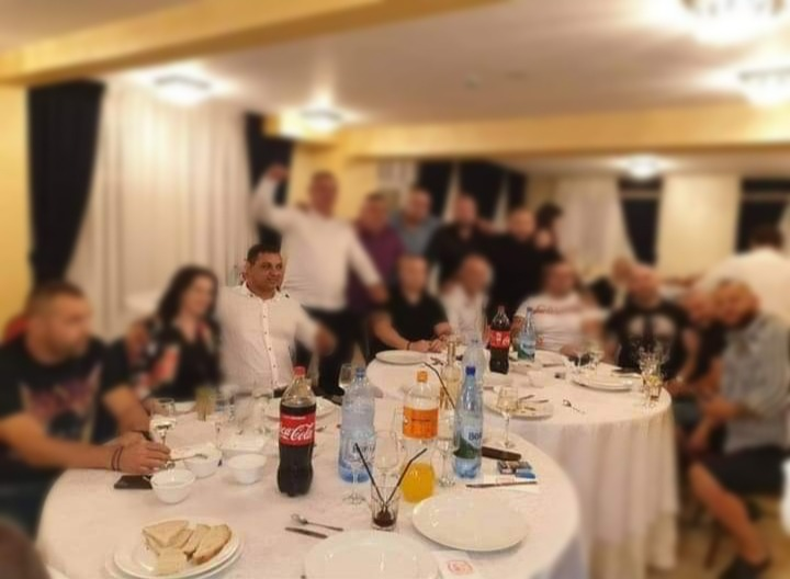 Ionel Ganea și noua iubită, la o petrecere în Târgu-Mureș